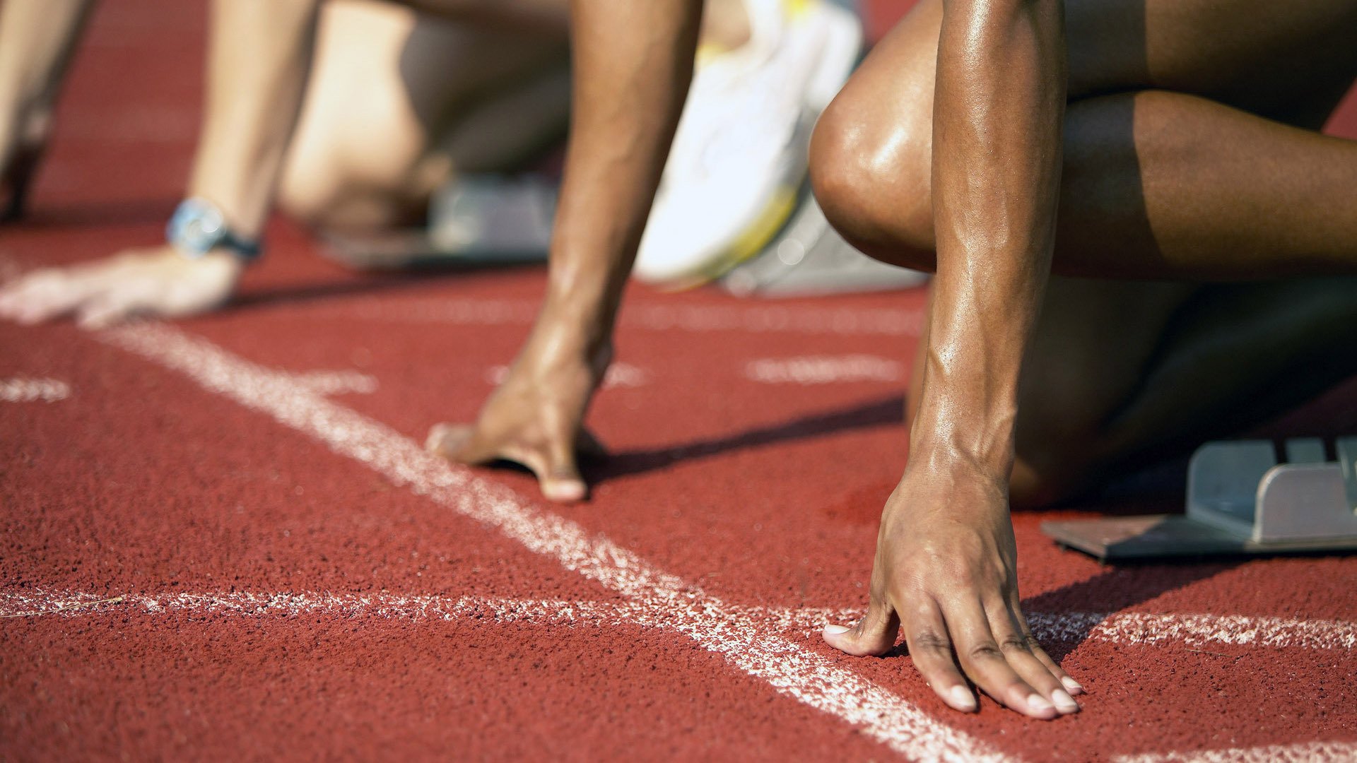 中国足球职业俱乐部裁判员选拔和培训机制不断完善,足球协会裁判